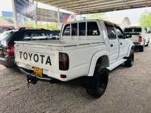 https://riyasewana.com/uploads/toyota-hilux-lh166-3916344362.jpg