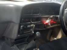 https://riyasewana.com/uploads/toyota-hilux-ln-131029394823.jpg