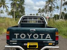 https://riyasewana.com/uploads/toyota-hilux-ln-1310383217425.jpg
