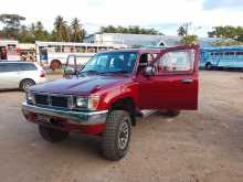 Toyota Hilux LN106 1990 Pickup