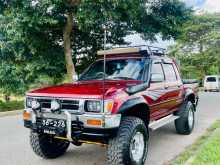 Toyota Hilux LN106 1990 Pickup