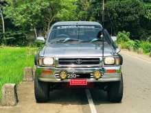 https://riyasewana.com/uploads/toyota-hilux-ln-1993-715245312772.jpg