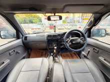 https://riyasewana.com/uploads/toyota-hilux-ln-2000-2317120012594.jpg