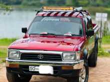 Toyota HILUX LN 40 1987 Pickup