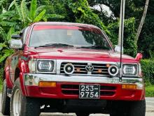 Toyota Hilux LN 107 SSR 1995 Pickup
