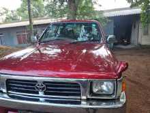 Toyota Hilux LN106 1990 Pickup