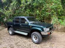Toyota Hilux LN106 1990 Pickup