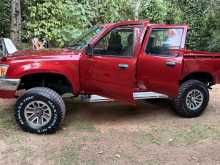 Toyota Hilux LN106 1990 Pickup