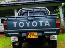 https://riyasewana.com/uploads/toyota-hilux-ln106-521385022443.jpg