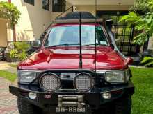 https://riyasewana.com/uploads/toyota-hilux-ln107-1991-2319053712722.jpg