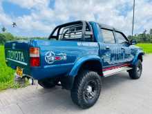 https://riyasewana.com/uploads/toyota-hilux-ln107-1992-514023812663.jpg