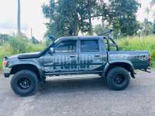 https://riyasewana.com/uploads/toyota-hilux-ln107-1994-80362212233.jpg