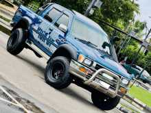 https://riyasewana.com/uploads/toyota-hilux-ln107-1997-10390712593.jpg