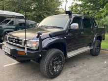 https://riyasewana.com/uploads/toyota-hilux-ln165-1999-2020071112553.jpg