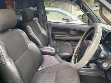 https://riyasewana.com/uploads/toyota-hilux-ln165-1999-717355412124.jpg