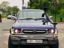 https://riyasewana.com/uploads/toyota-hilux-ln165-2003-422054712622.jpg