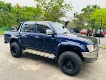 https://riyasewana.com/uploads/toyota-hilux-ln165-2003-711100812883.jpg