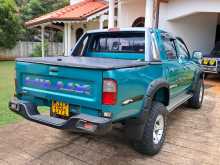 https://riyasewana.com/uploads/toyota-hilux-ln165-2004-2716183212232.jpg