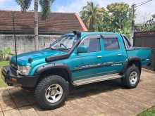 https://riyasewana.com/uploads/toyota-hilux-ln165-2004-2716183212973.jpg