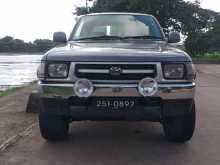 Toyota Hilux LN166 1997 Pickup