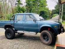 https://riyasewana.com/uploads/toyota-hilux-ln46-1984-3010321712202.jpg