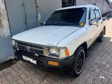 https://riyasewana.com/uploads/toyota-hilux-ln85-1992-811125112853.jpg