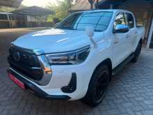 https://riyasewana.com/uploads/toyota-hilux-pickup-2691433912.jpg