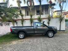 https://riyasewana.com/uploads/toyota-hilux-revo-10172859164.jpg