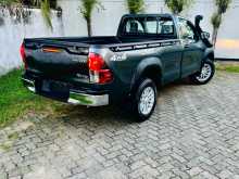 https://riyasewana.com/uploads/toyota-hilux-revo-10172859533.jpg