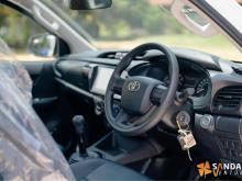 https://riyasewana.com/uploads/toyota-hilux-revo-109020724084.jpg