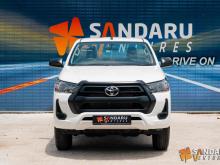 https://riyasewana.com/uploads/toyota-hilux-revo-109020724212.jpg
