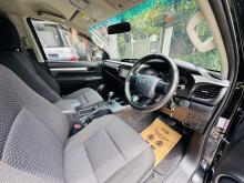 https://riyasewana.com/uploads/toyota-hilux-revo-1213044217325.jpg