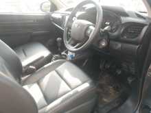 https://riyasewana.com/uploads/toyota-hilux-revo-1391428785.jpg