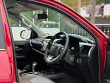https://riyasewana.com/uploads/toyota-hilux-revo-161548164393.jpg