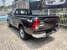 https://riyasewana.com/uploads/toyota-hilux-revo-1683530404.jpg