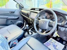 https://riyasewana.com/uploads/toyota-hilux-revo-171036546675.jpg