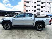 https://riyasewana.com/uploads/toyota-hilux-revo-17104252183.jpg