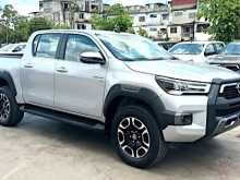 Toyota HILUX REVO 2025 Pickup