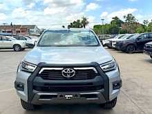 https://riyasewana.com/uploads/toyota-hilux-revo-17104252972.jpg