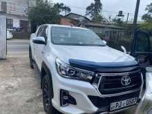 https://riyasewana.com/uploads/toyota-hilux-revo-171706544602.jpg