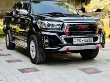 Toyota Hilux Revo Trd Face 2010 Pickup