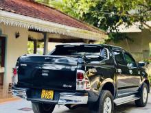 https://riyasewana.com/uploads/toyota-hilux-revo-178240324801.jpg