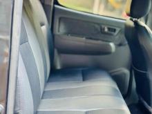 https://riyasewana.com/uploads/toyota-hilux-revo-178240424993.jpg