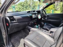 https://riyasewana.com/uploads/toyota-hilux-revo-1822423517335.jpg