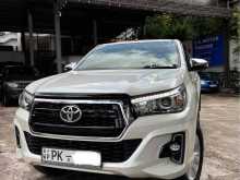 https://riyasewana.com/uploads/toyota-hilux-revo-18550622142.jpg