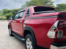https://riyasewana.com/uploads/toyota-hilux-revo-199005024551.jpg