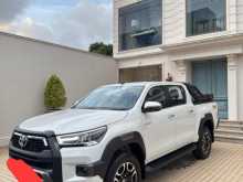 Toyota Hilux Revo 2025 Pickup