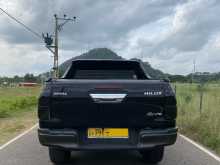 https://riyasewana.com/uploads/toyota-hilux-revo-2016-1020493012772.jpg
