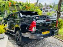 https://riyasewana.com/uploads/toyota-hilux-revo-2016-1213041912164.jpg