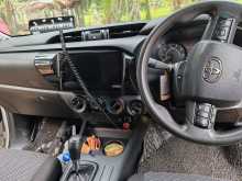 https://riyasewana.com/uploads/toyota-hilux-revo-2016-1411410812314.jpg